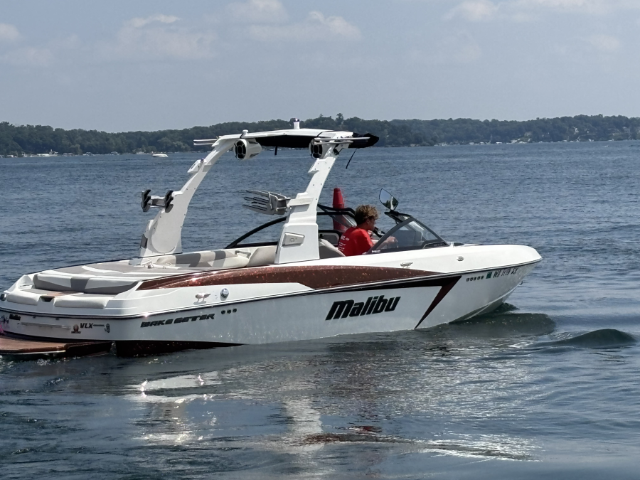 2018 Malibu Boats Wakesetter VLX for sale in Fontana, Wisconsin