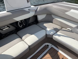 2018 Malibu Boats Wakesetter VLX for sale in Fontana, Wisconsin