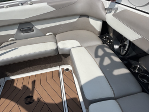 2018 Malibu Boats Wakesetter VLX for sale in Fontana, Wisconsin