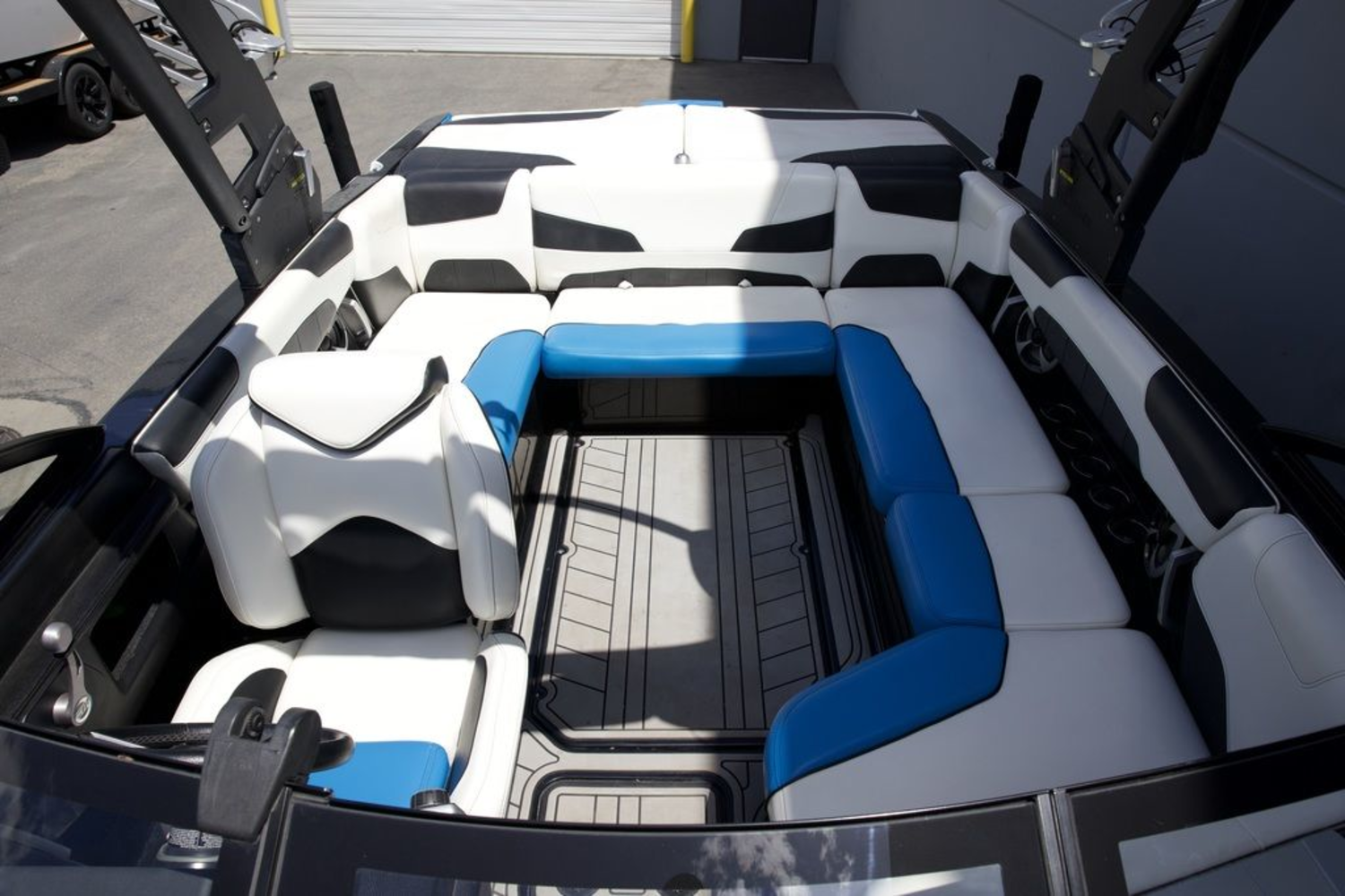 2019 Malibu Boats 22 LSV