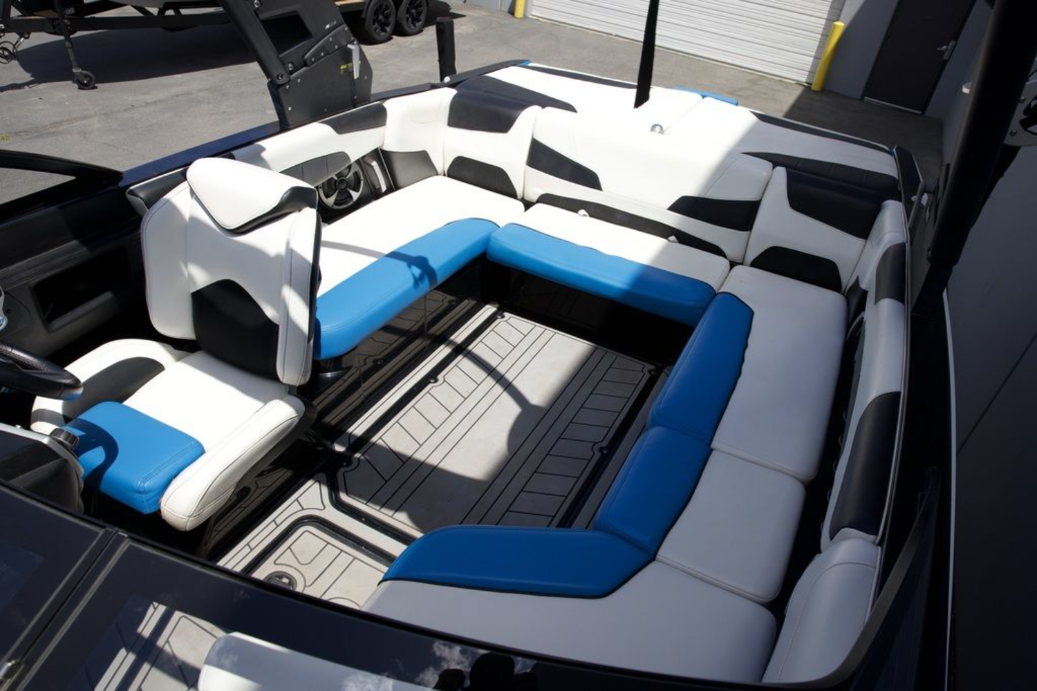 2019 Malibu Boats 22 LSV