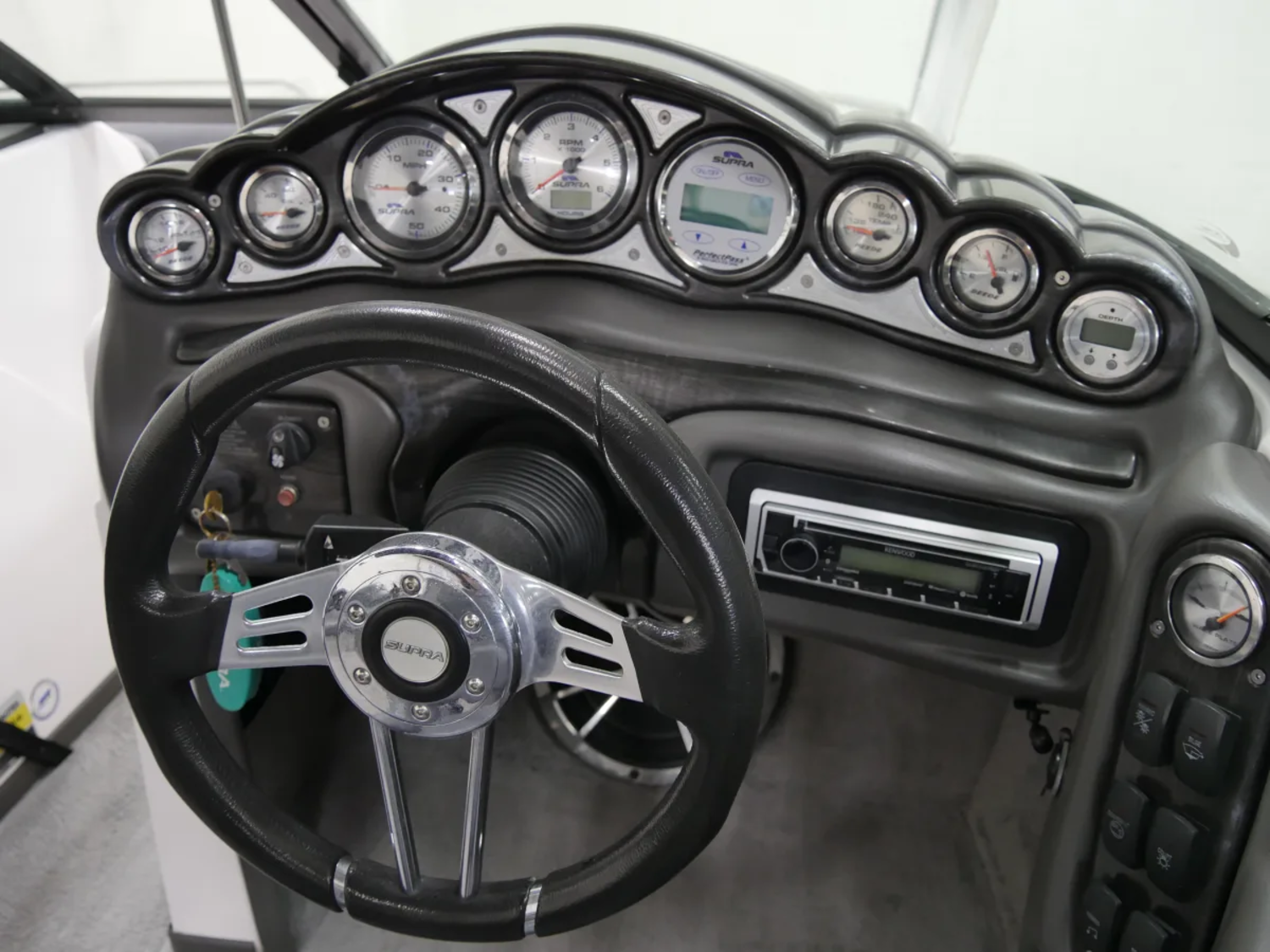 2006 Supra Launch 20 SSV