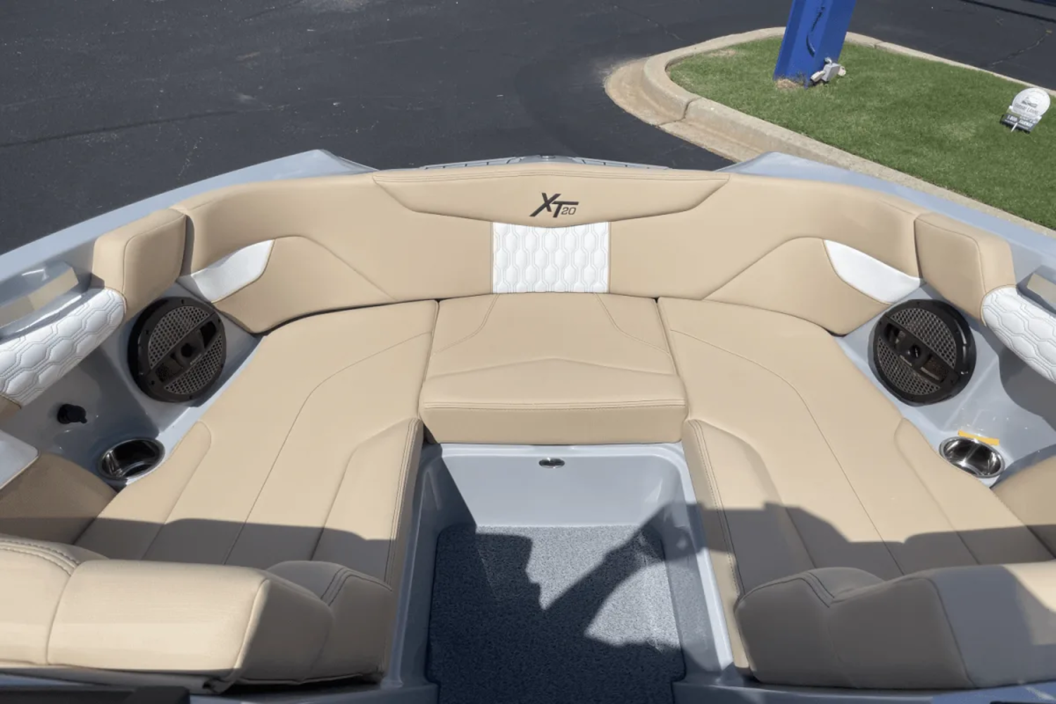 2024 Mastercraft XT20