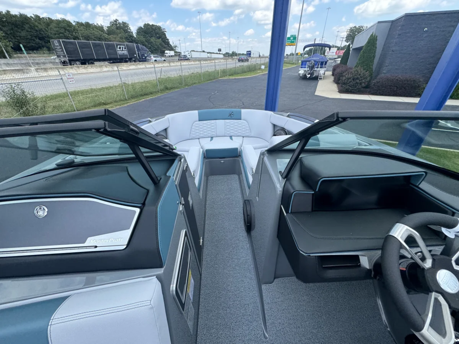 2025 Mastercraft X24