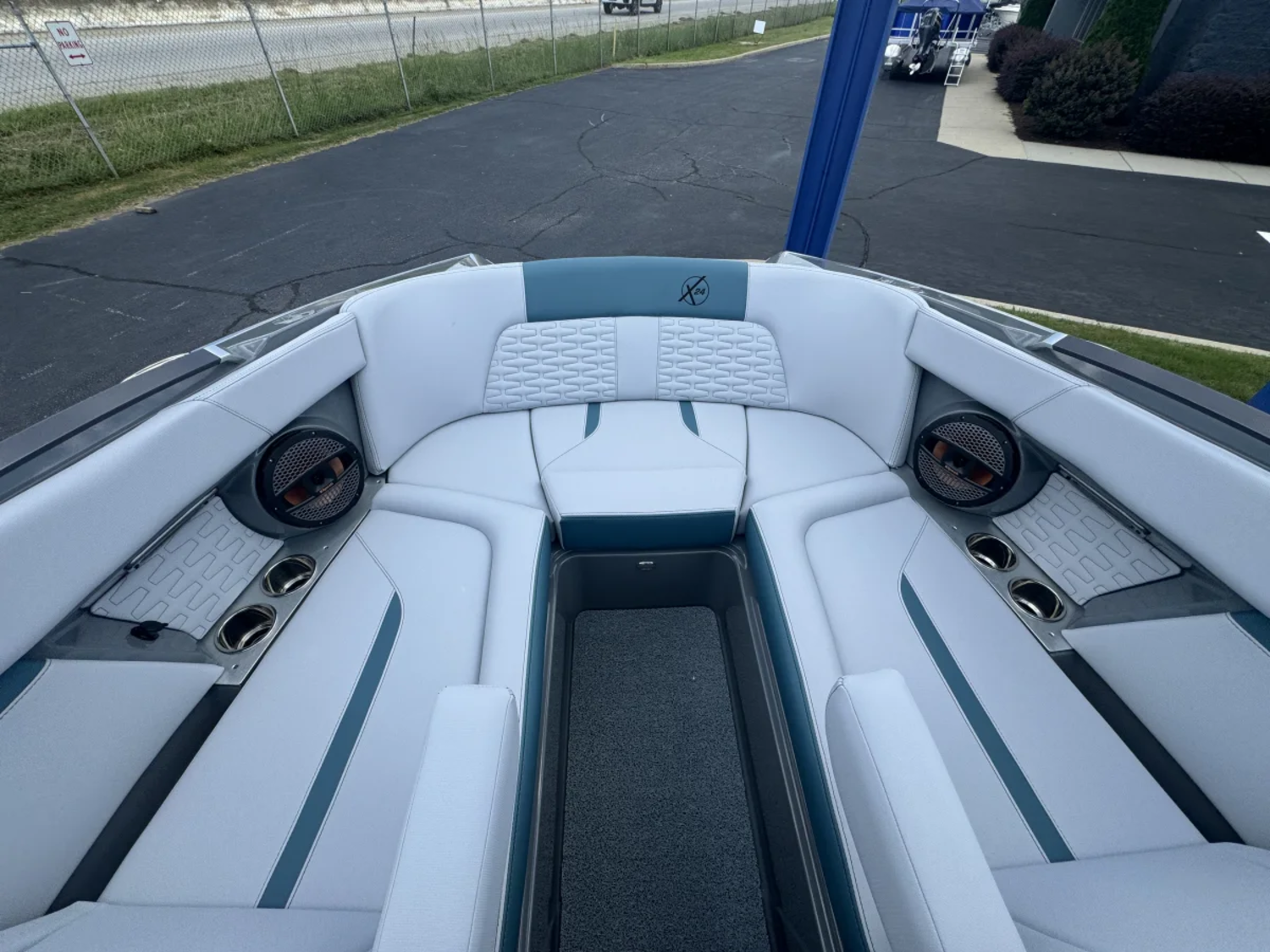 2025 Mastercraft X24