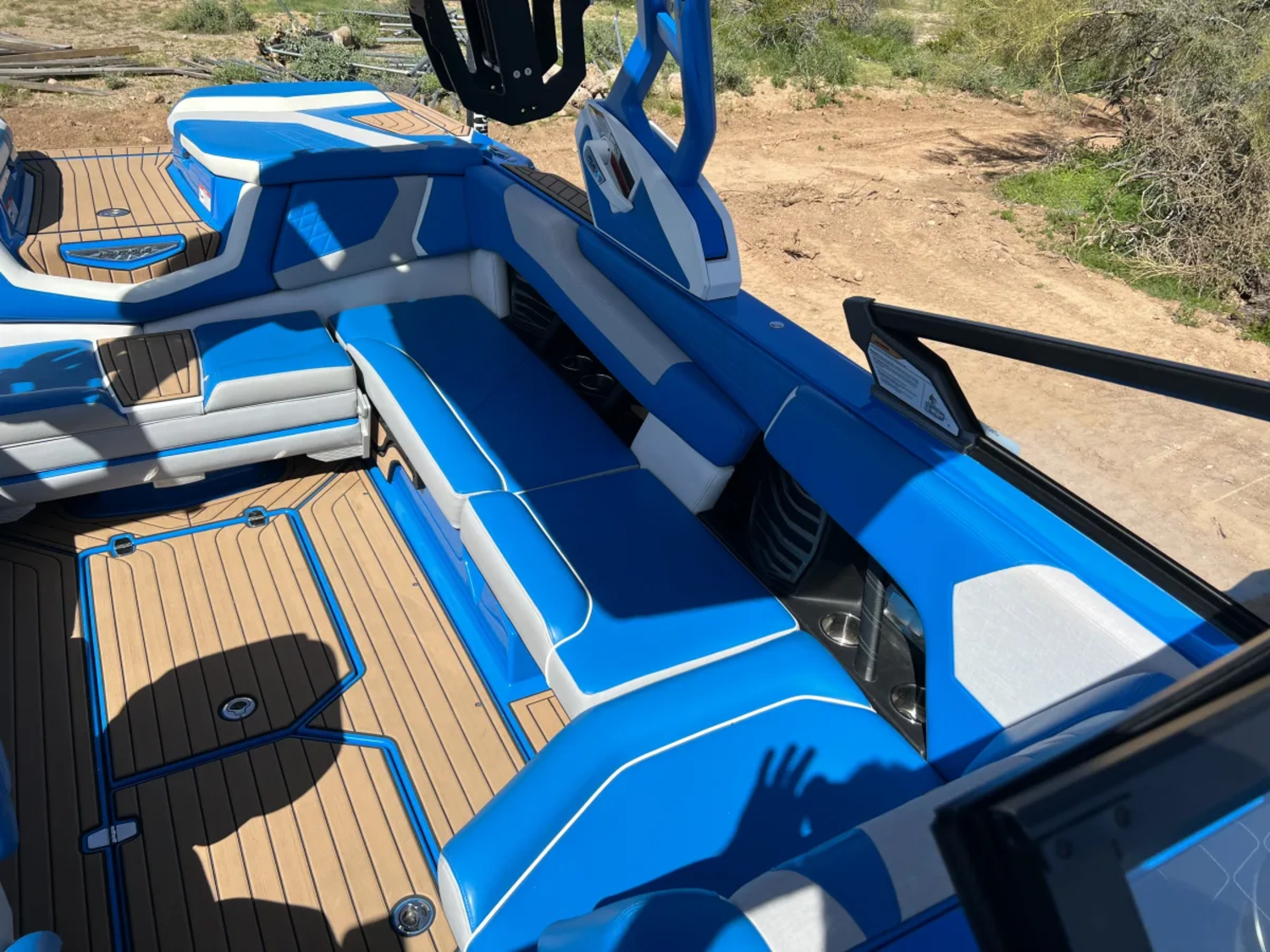 2021 Nautique G23
