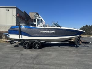 2020-mastercraft-x24-109350-image1