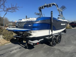 2020-mastercraft-x24-109350-image4