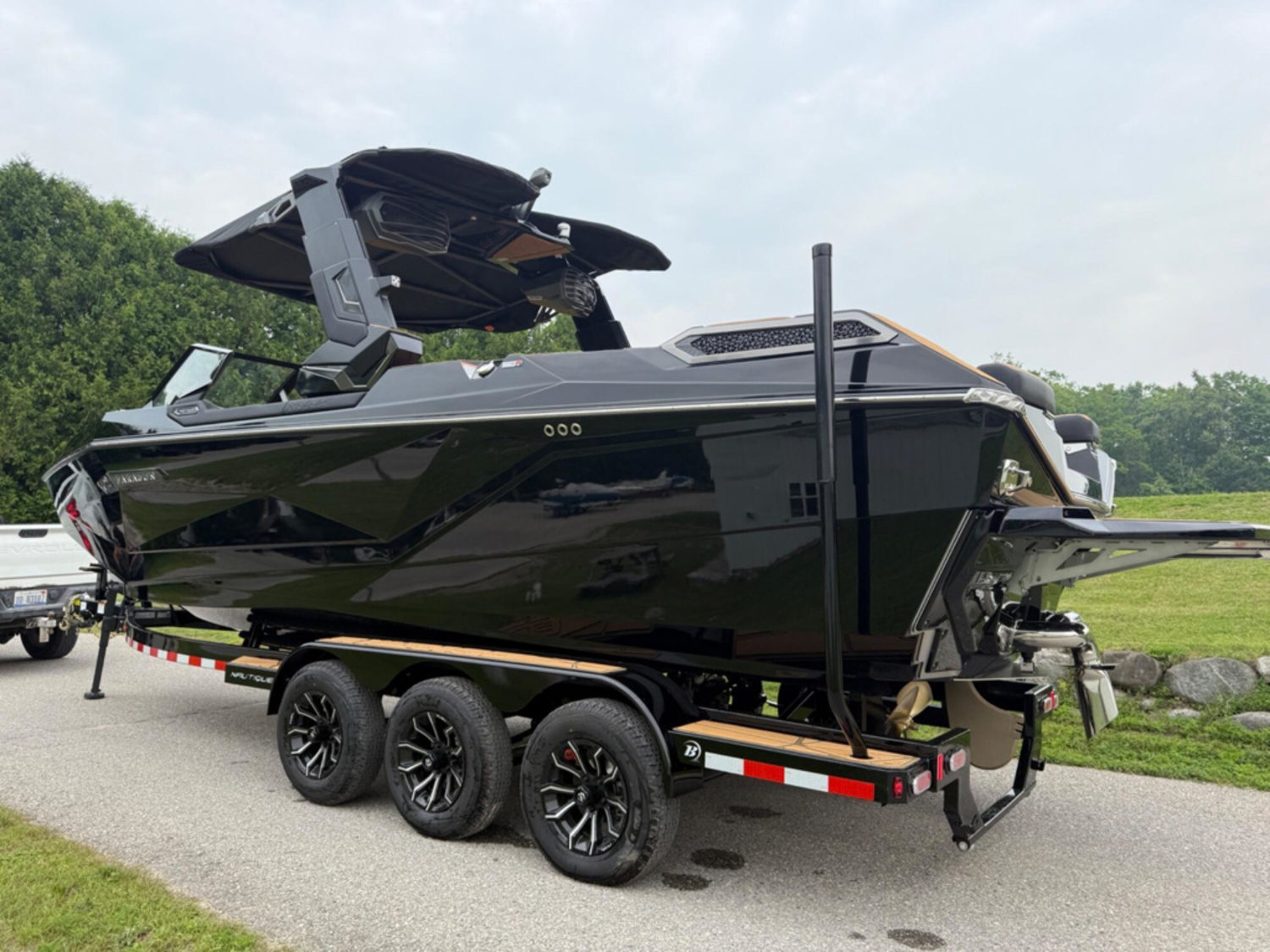 2026 Nautique 25 Paragon