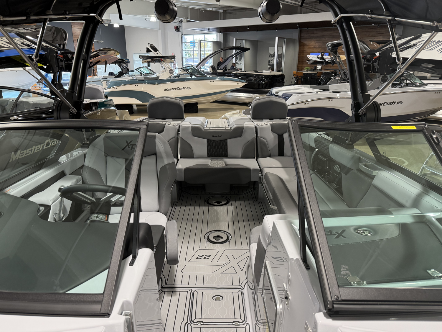 2026 MasterCraft XT22