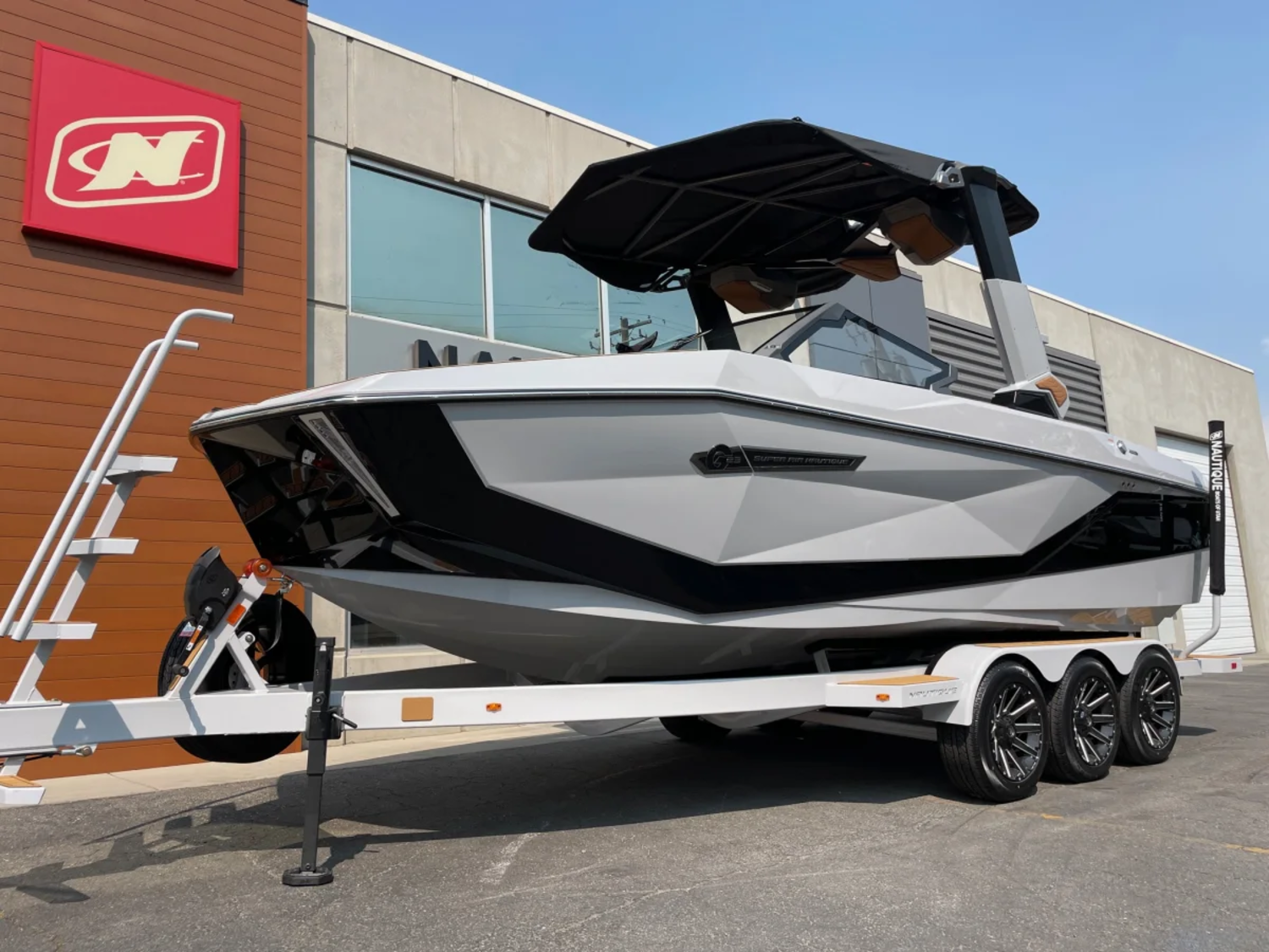 2026 NAUTIQUE G23 W/ZZ8S 630HP SUPERCHARGED POWER PLANT