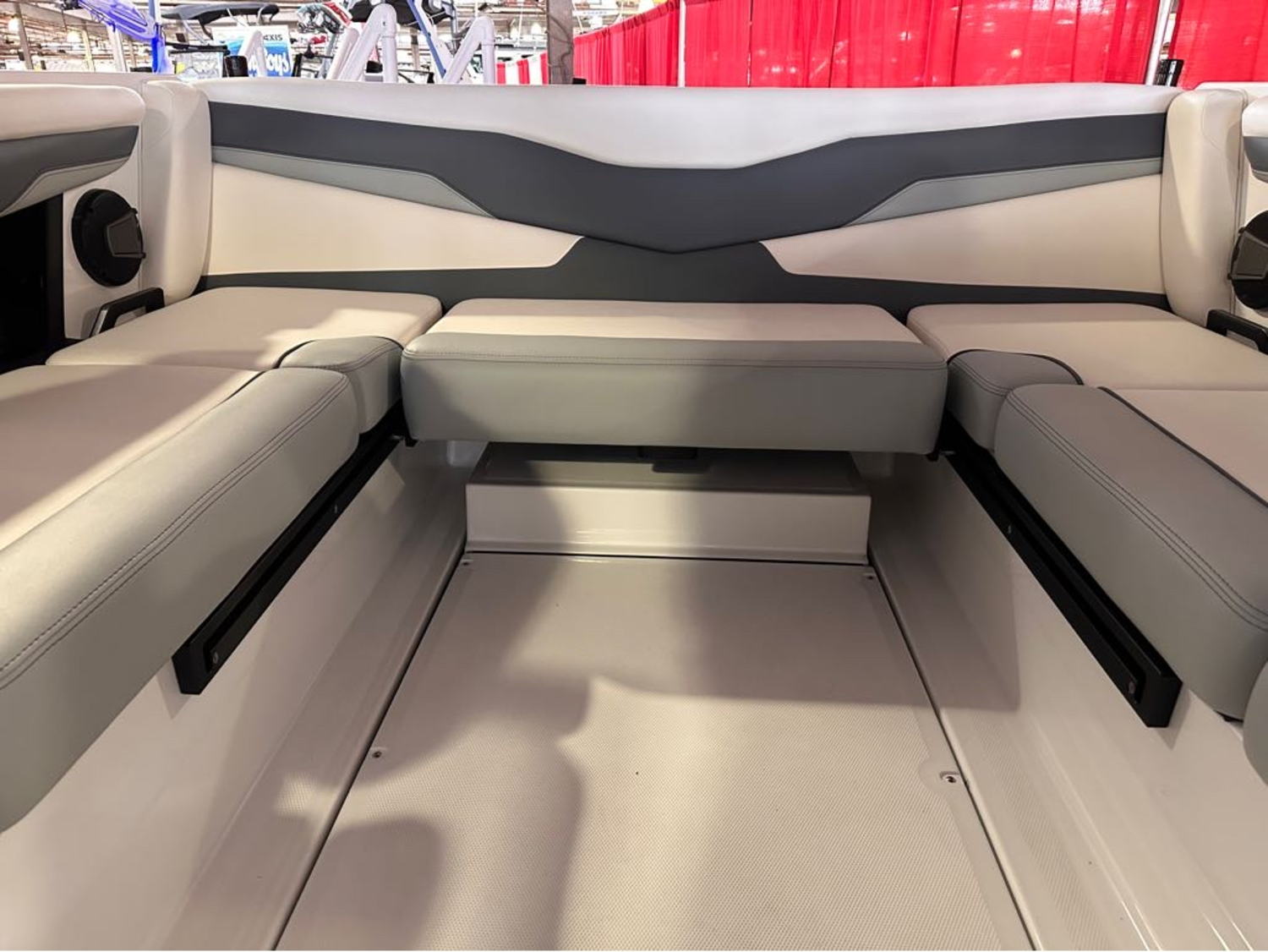 2024 Axis Wake Research AXIS T220r