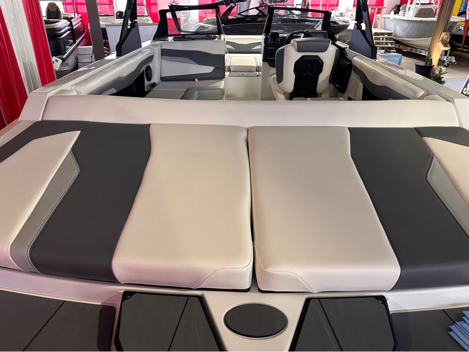 2024 Axis Wake Research AXIS T220r