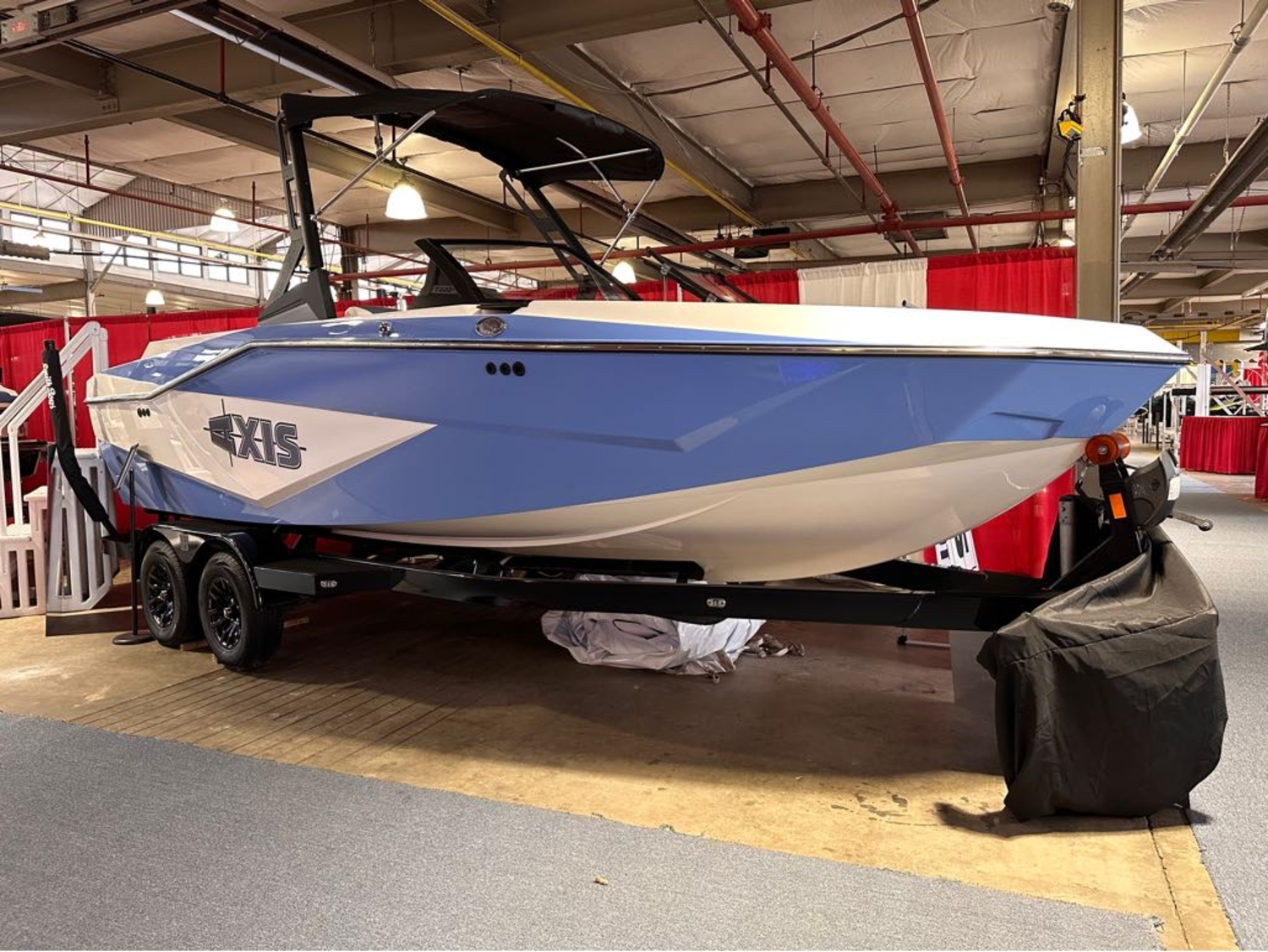 2024 Axis Wake Research AXIS T220r