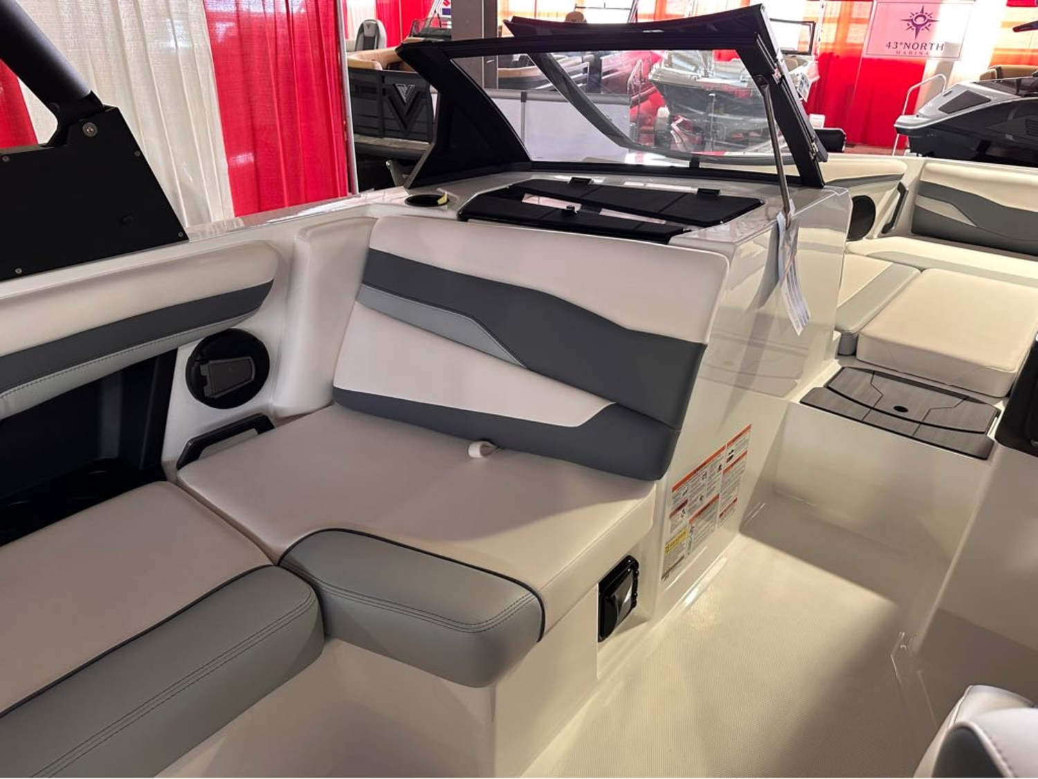 2024 Axis Wake Research AXIS T220r