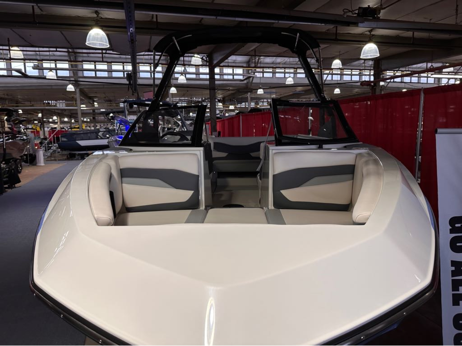 2024 Axis Wake Research AXIS T220r