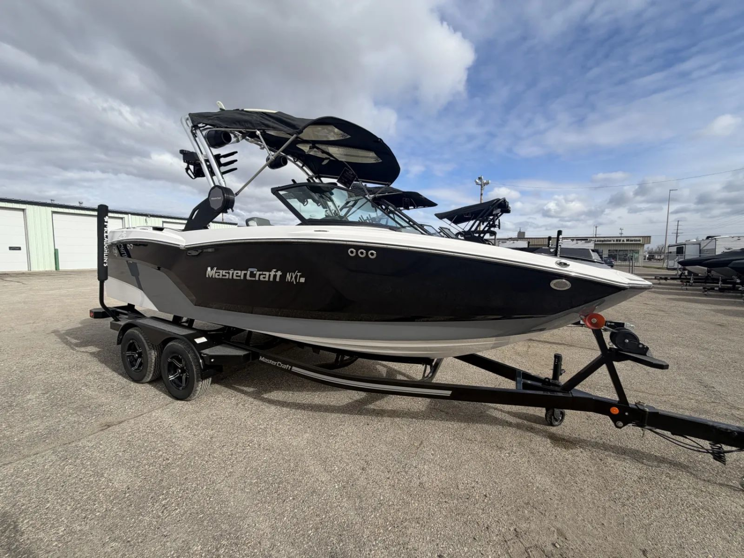 2025 MASTERCRAFT NXT 21 DEMO