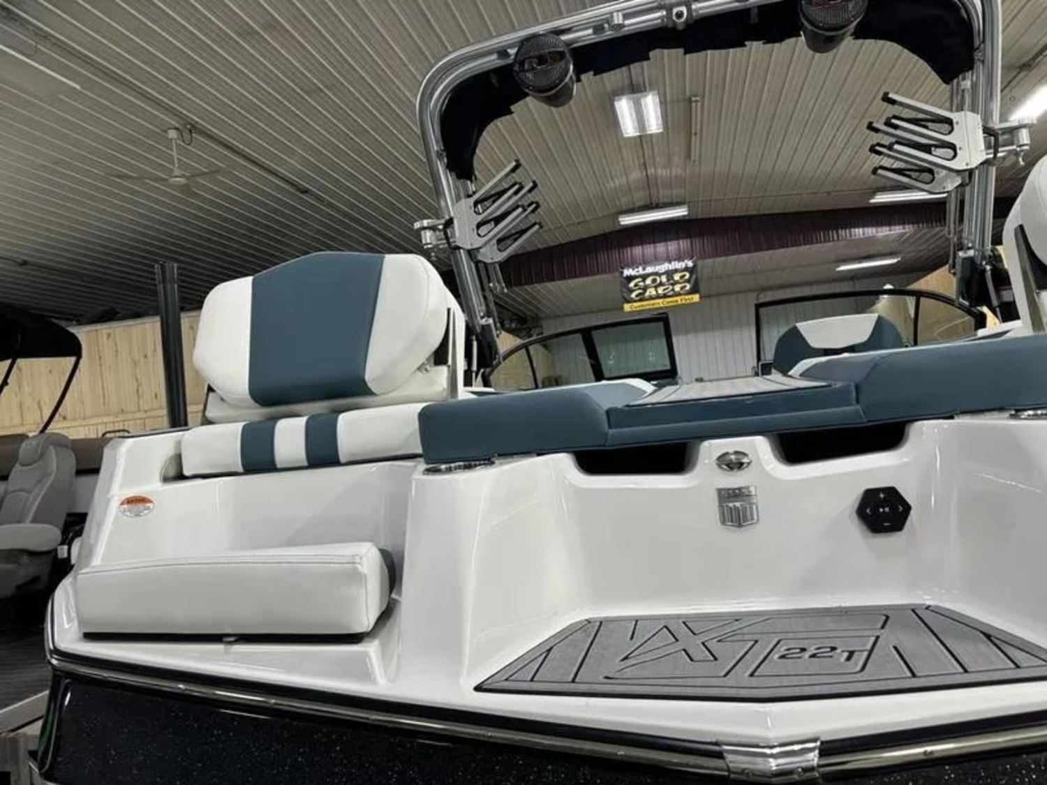 2025 MASTERCRAFT XT22T DEMO
