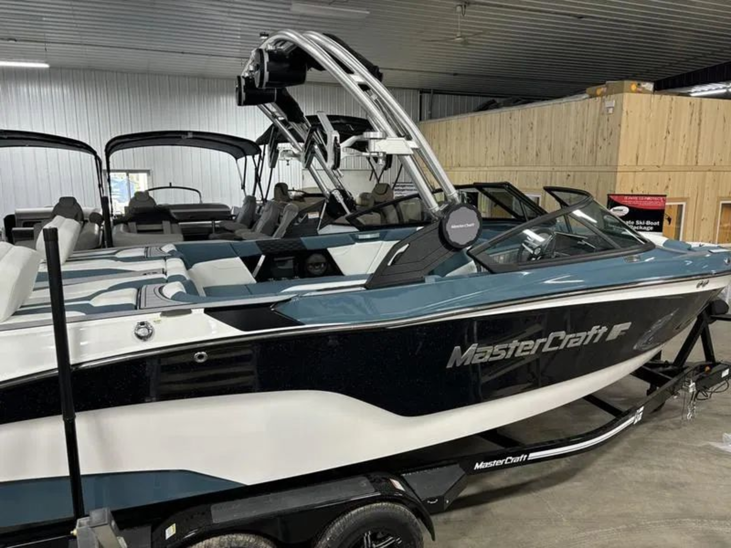2025 MASTERCRAFT XT22T DEMO