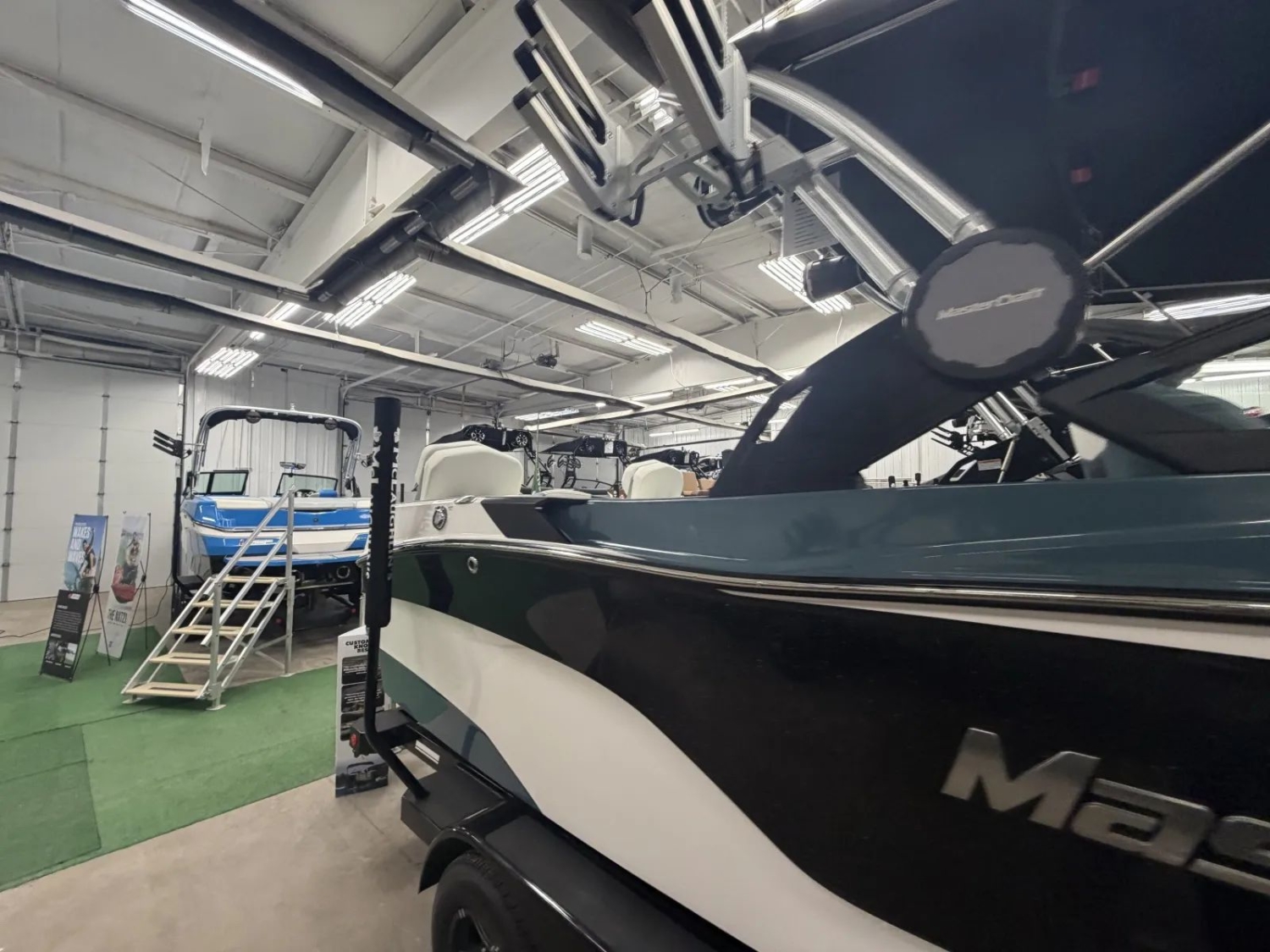 2025 MASTERCRAFT XT22T DEMO