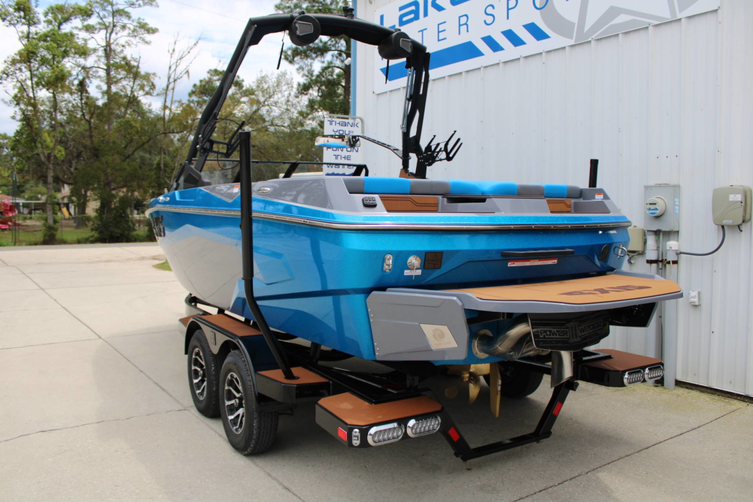 2026 Axis A200