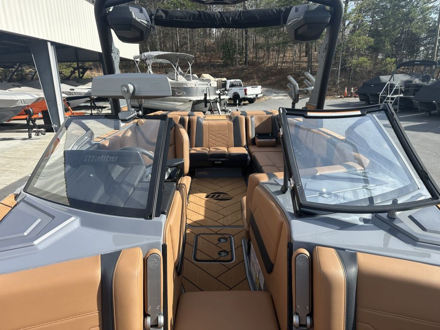 2026 Malibu Boats 23 LSV
