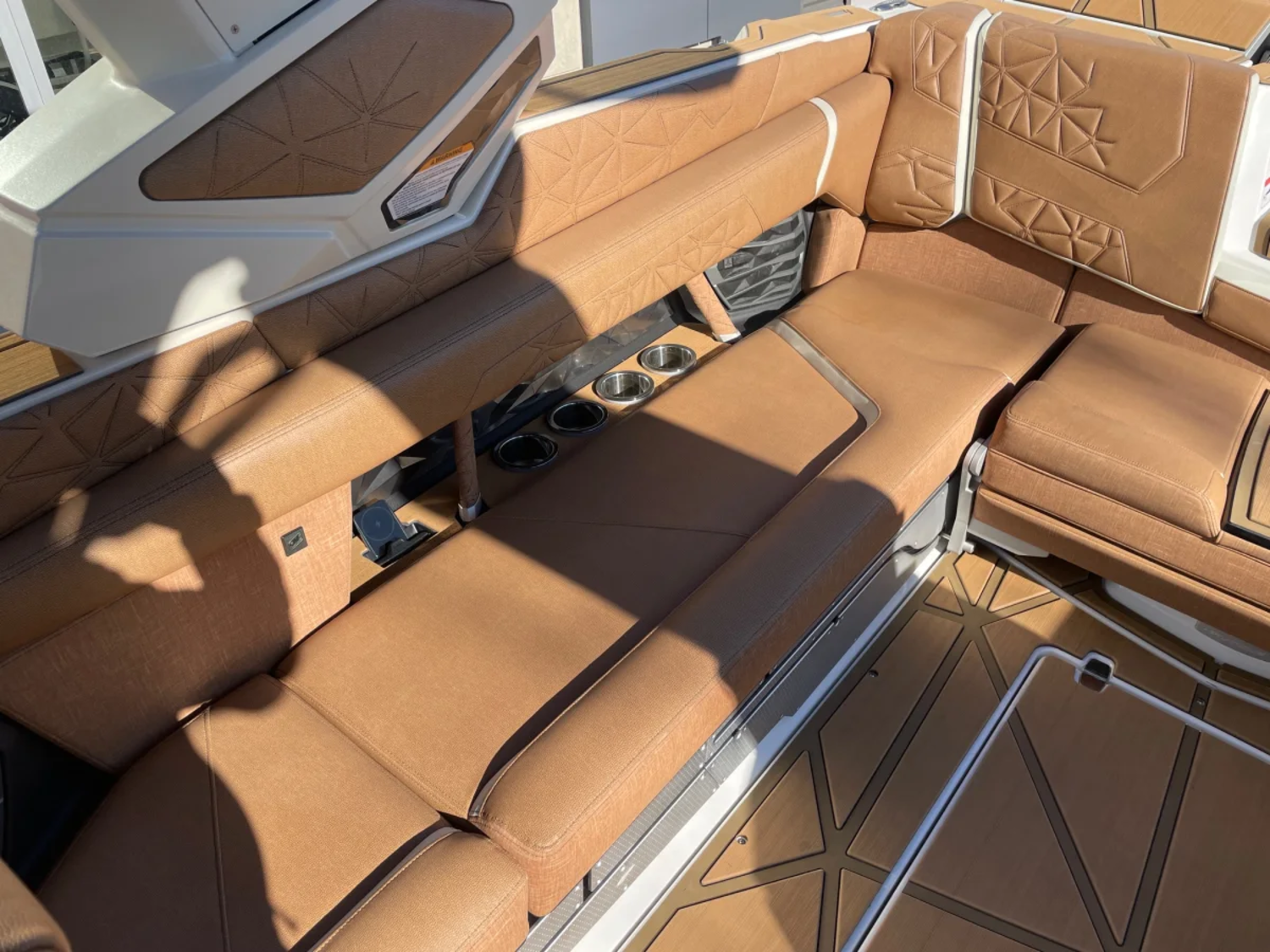 2025 NAUTIQUE G25 PARAGON.  ONLY 59 HOURS.