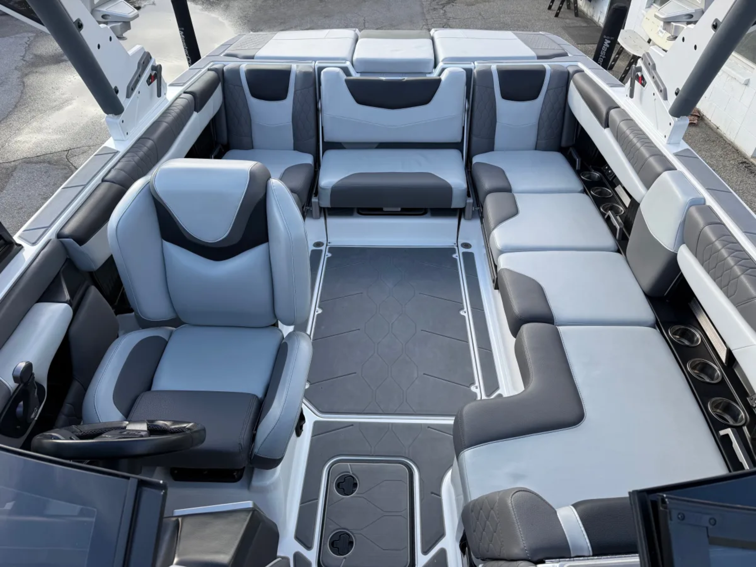 2022 22' Malibu "M220" Bowrider