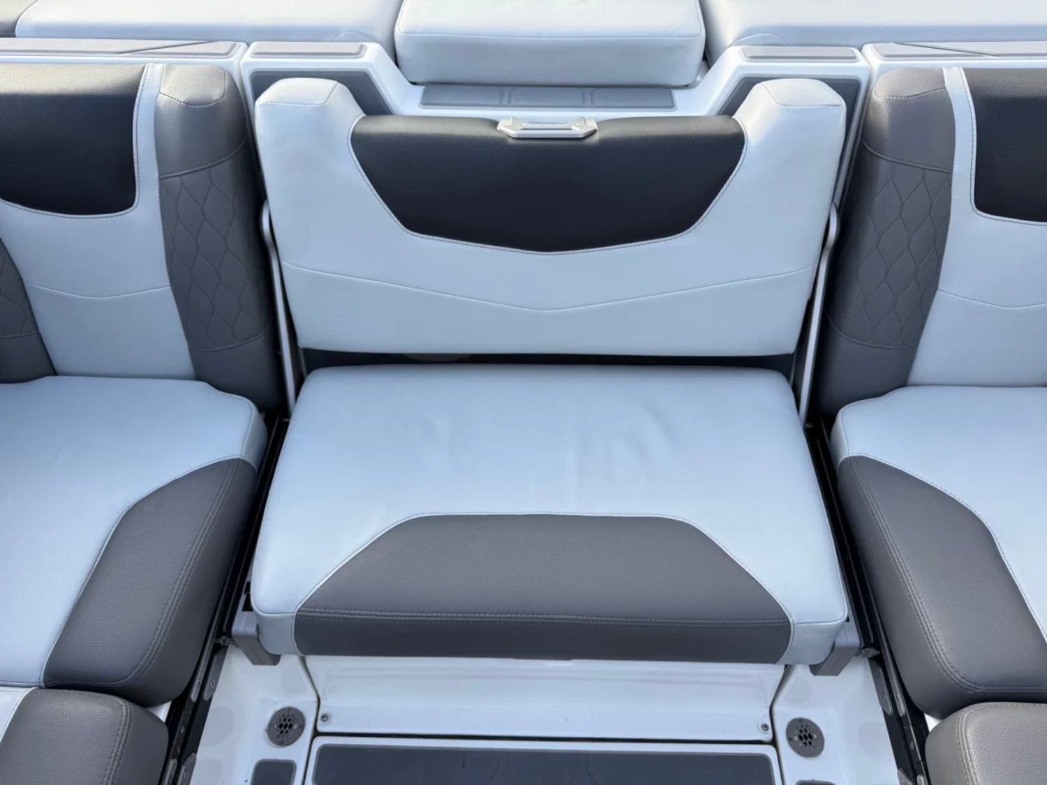 2022 22' Malibu "M220" Bowrider