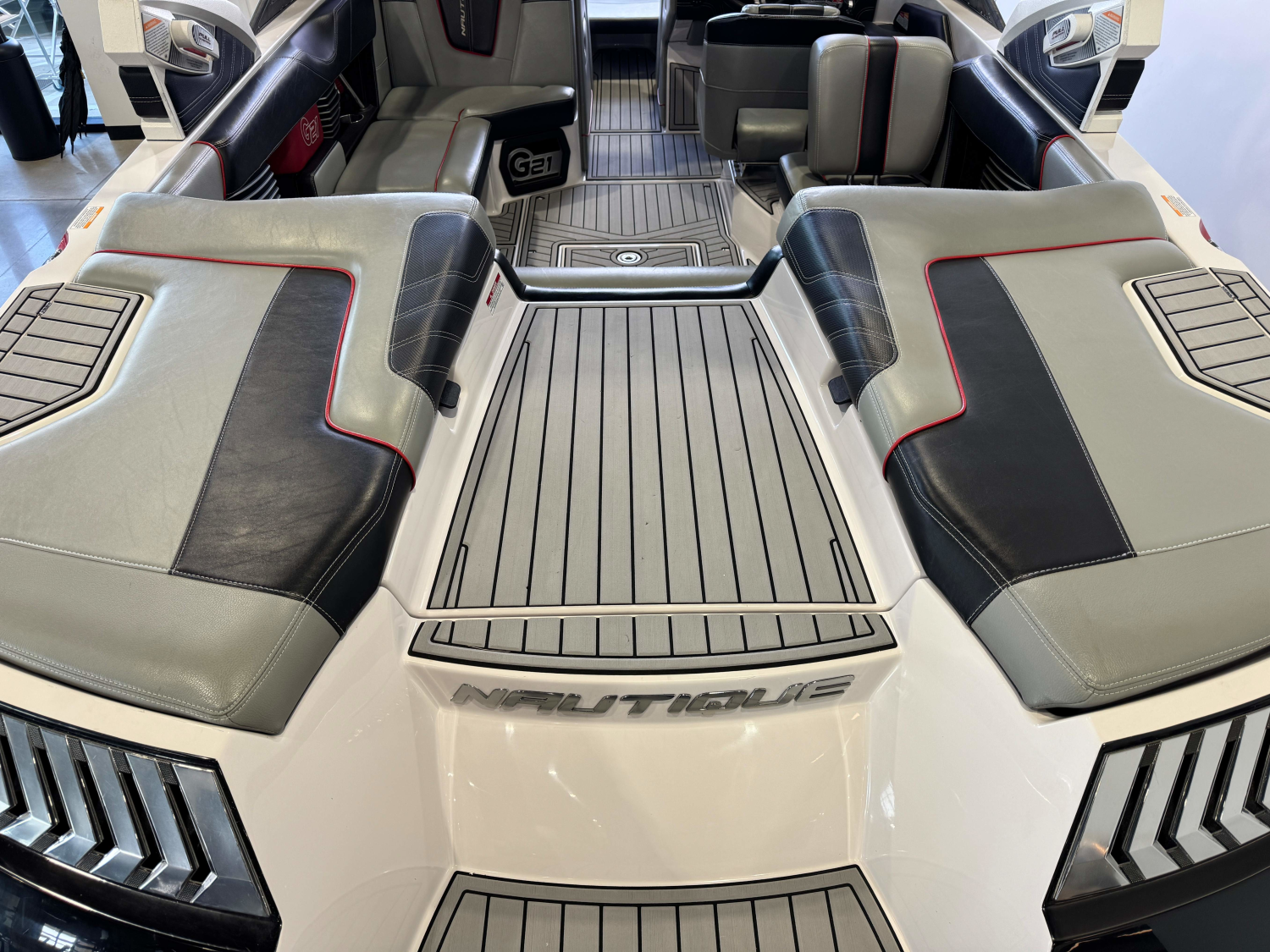 2015 Nautique Super Air Nautique G21