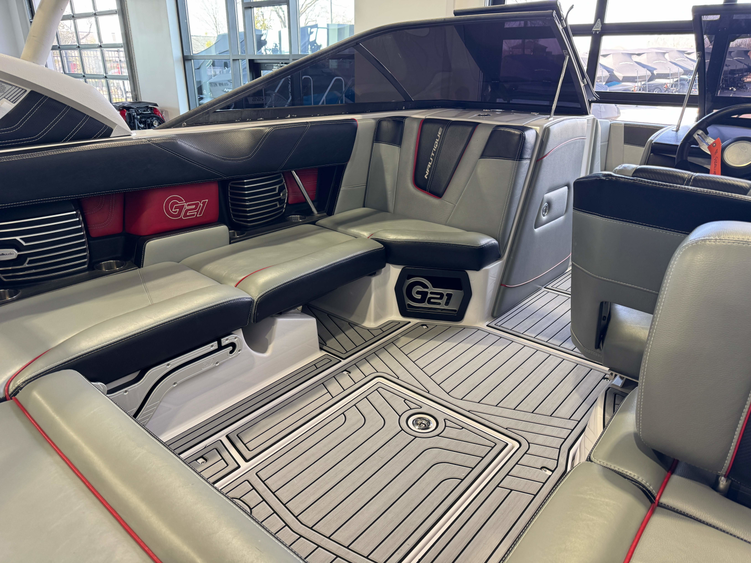 2015 Nautique Super Air Nautique G21