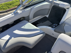 2008 Supra Boats Launch 24SSV for sale in Grandview, Missouri