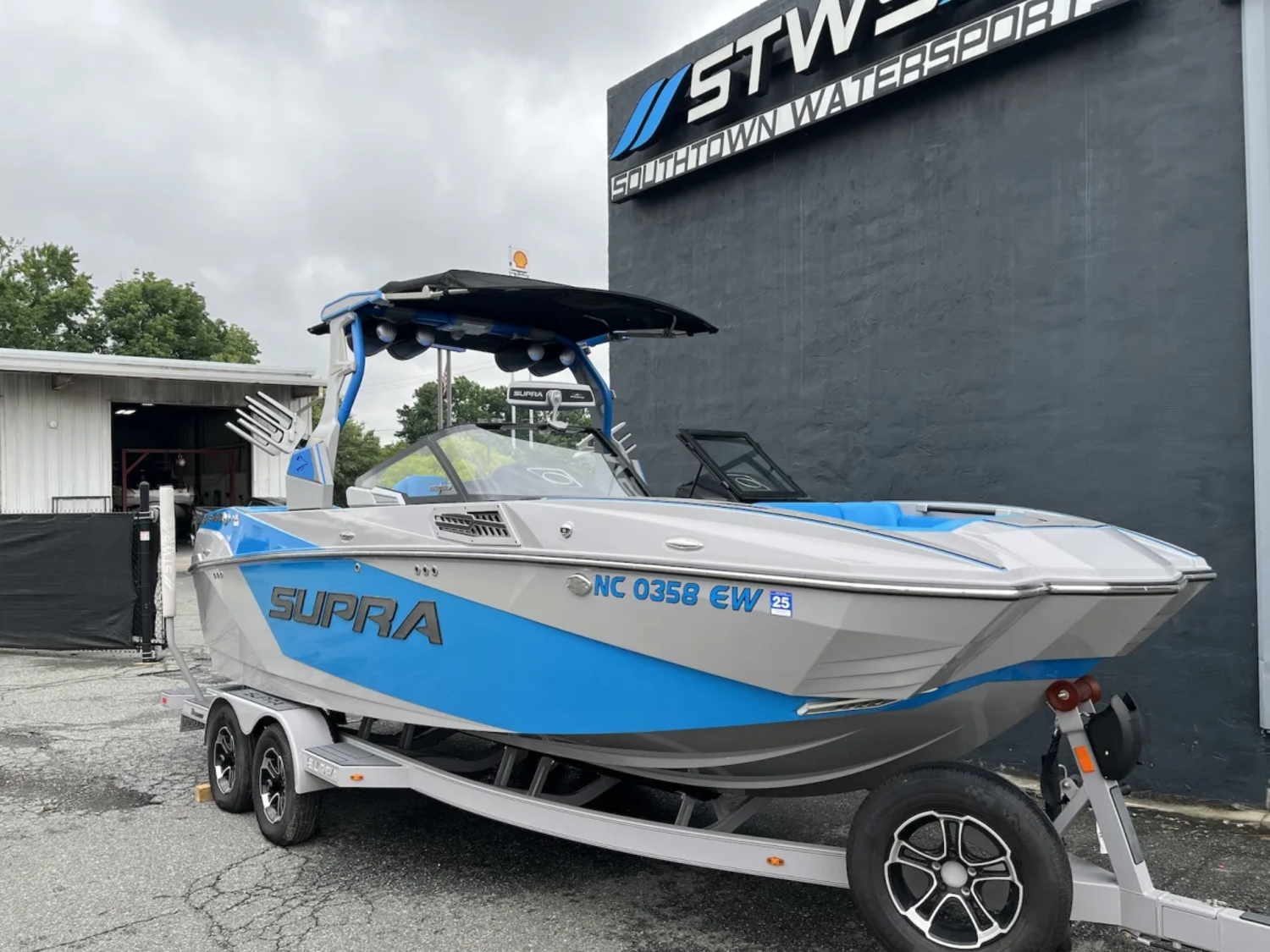 2021 SUPRA SA 450 WITH 109 HRS LIKE NEW 