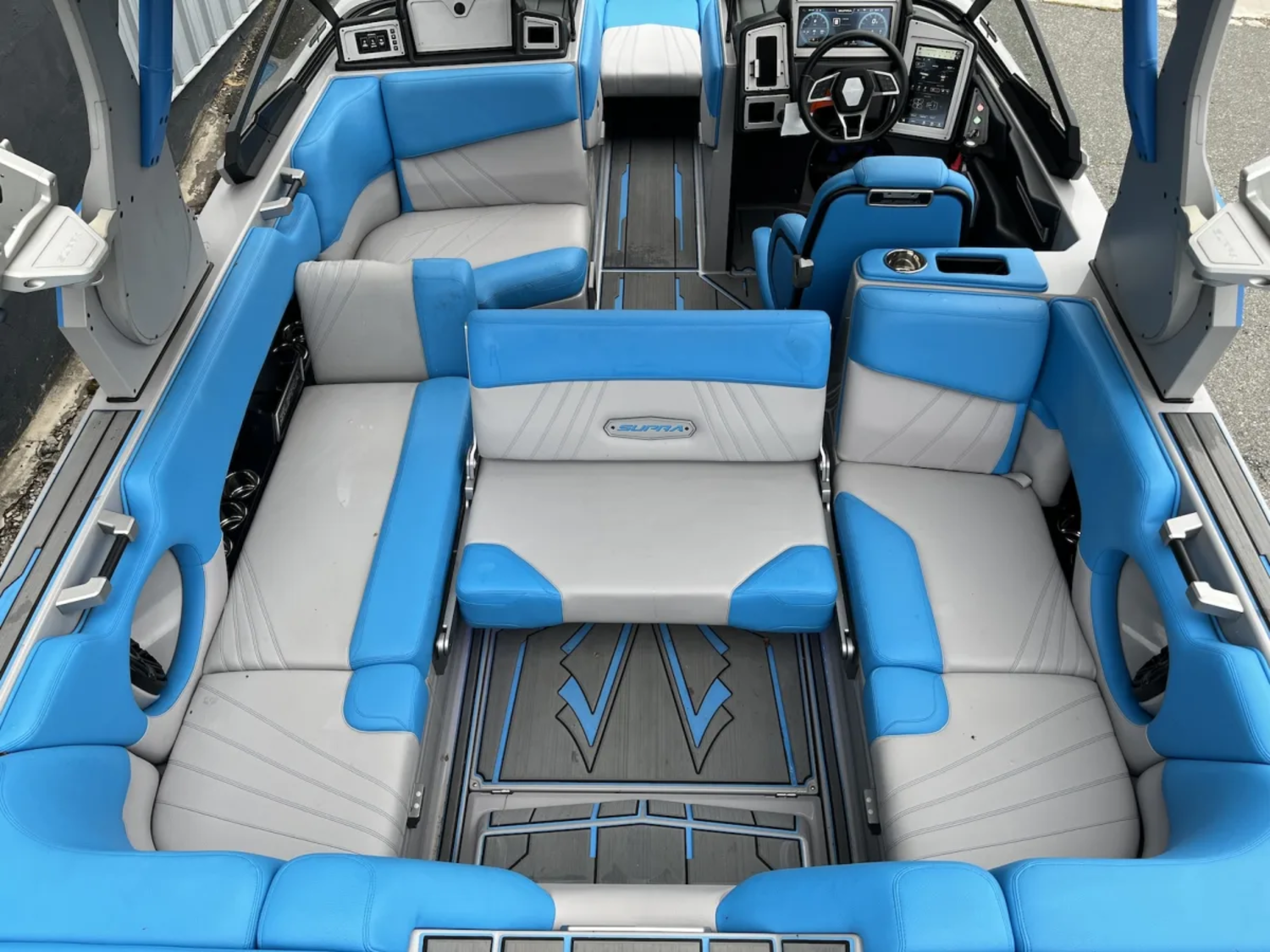 2021 SUPRA SA 450 WITH 109 HRS LIKE NEW 