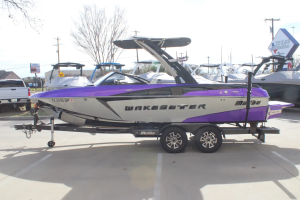 2016 Malibu Boats Wakesetter VLX for sale in Lewisville, Texas