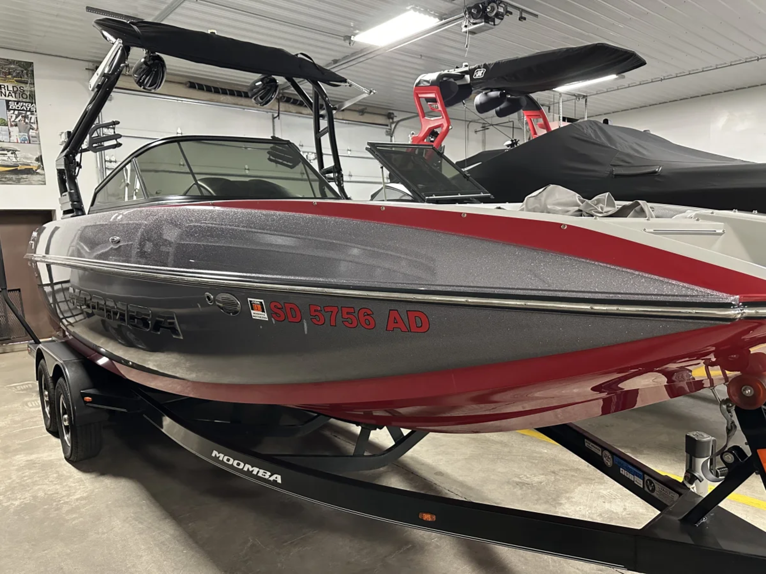 2017 MOOMBA MOJO SURF EDITION 