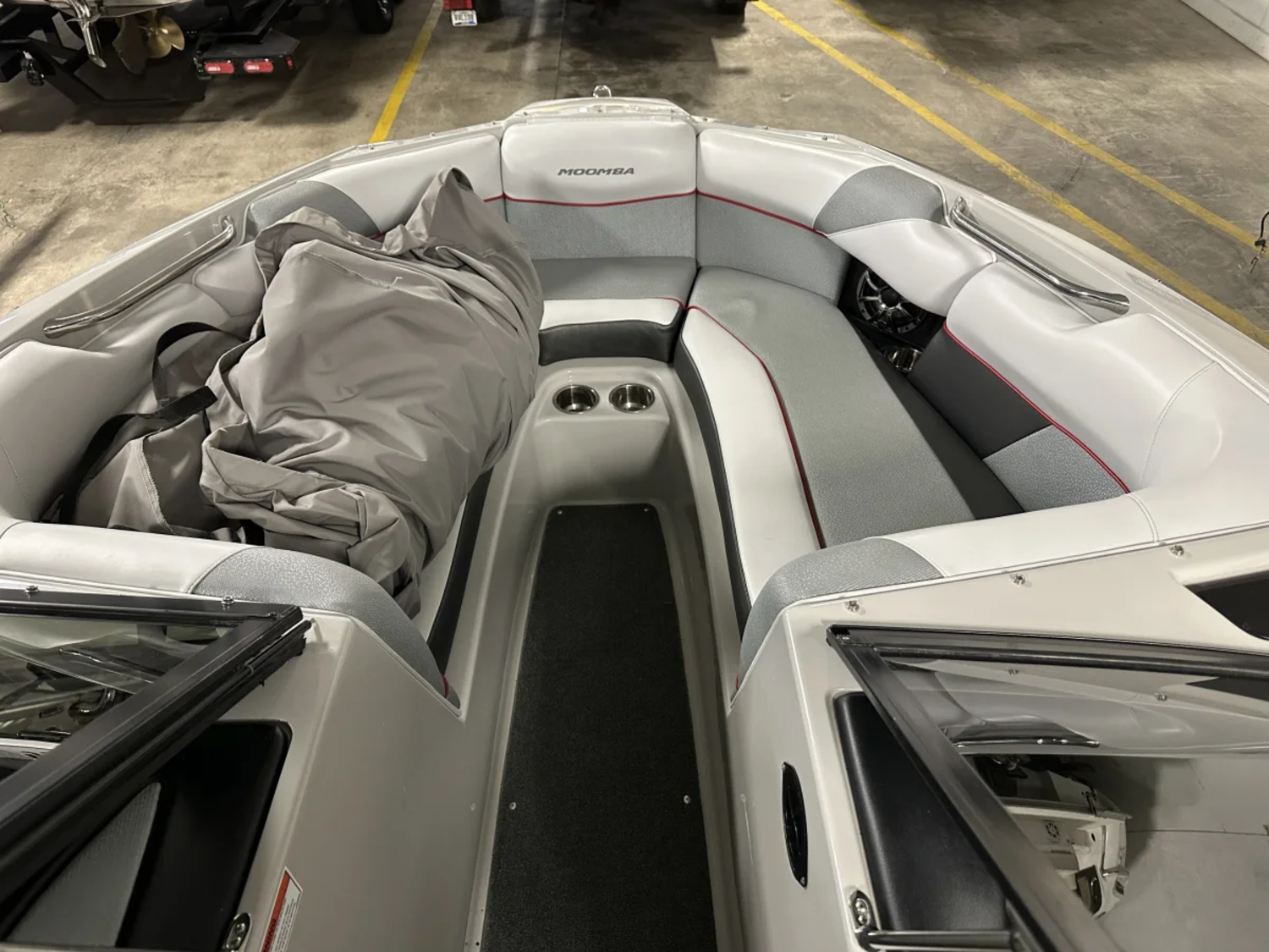 2017 MOOMBA MOJO SURF EDITION 