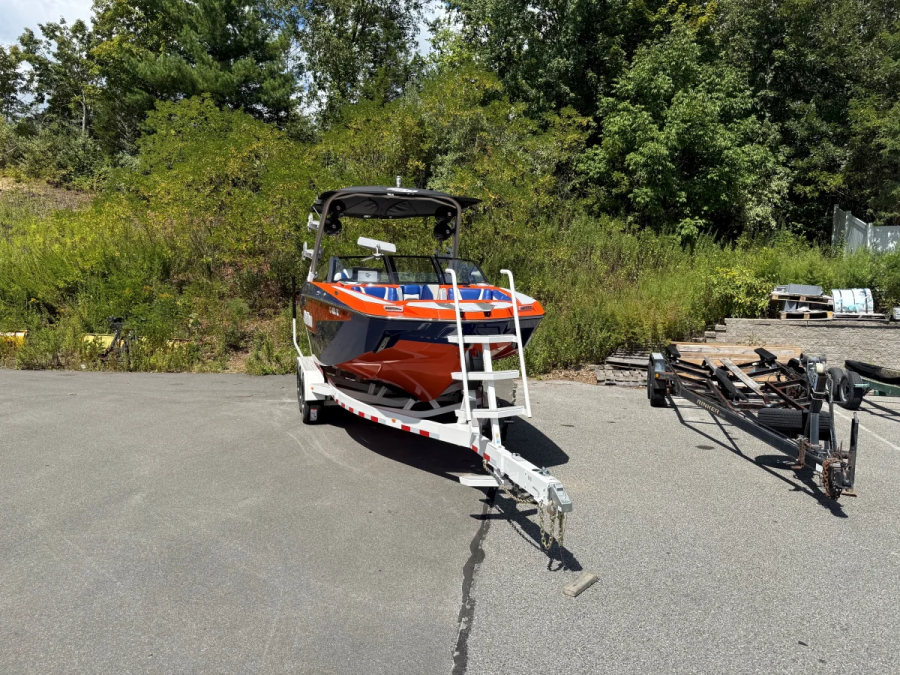 2022 Malibu Boats M240 for sale in Brookfield, Connecticut