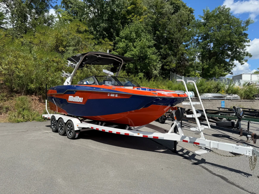 2022 Malibu Boats M240 for sale in Brookfield, Connecticut