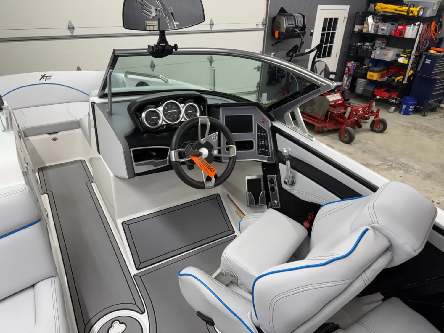 Loaded 2020 MasterCraft XT20 – 6.0L Ilmor – 178 Hrs