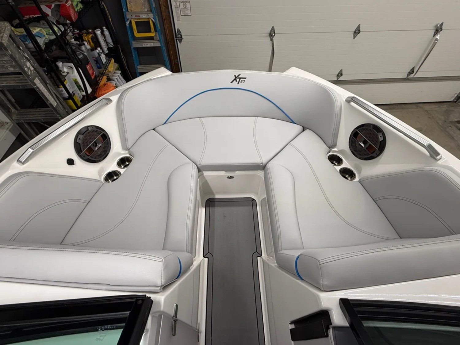 Loaded 2020 MasterCraft XT20 – 6.0L Ilmor – 178 Hrs