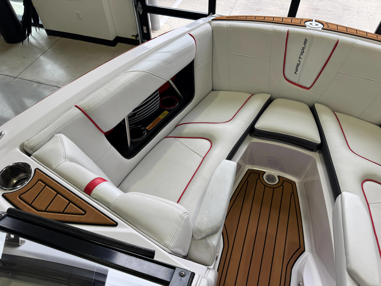 2014 Nautique Super Air Nautique G21