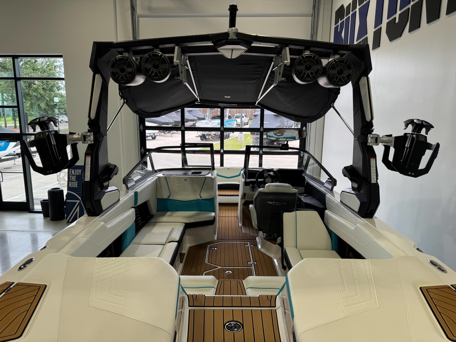 2022 Nautique Super Air Nautique G23