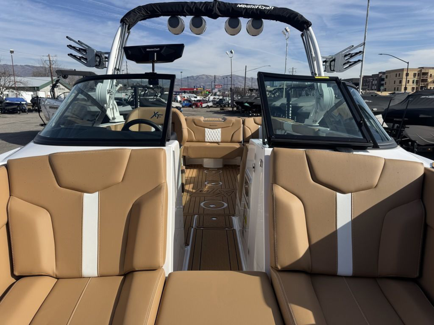 2026 Mastercraft XT24
