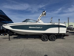 2026-mastercraft-xt24-121814-image1