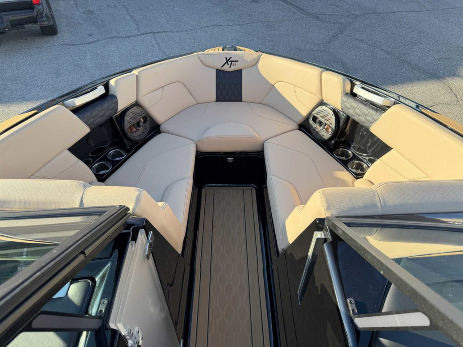 2025 Mastercraft XT23