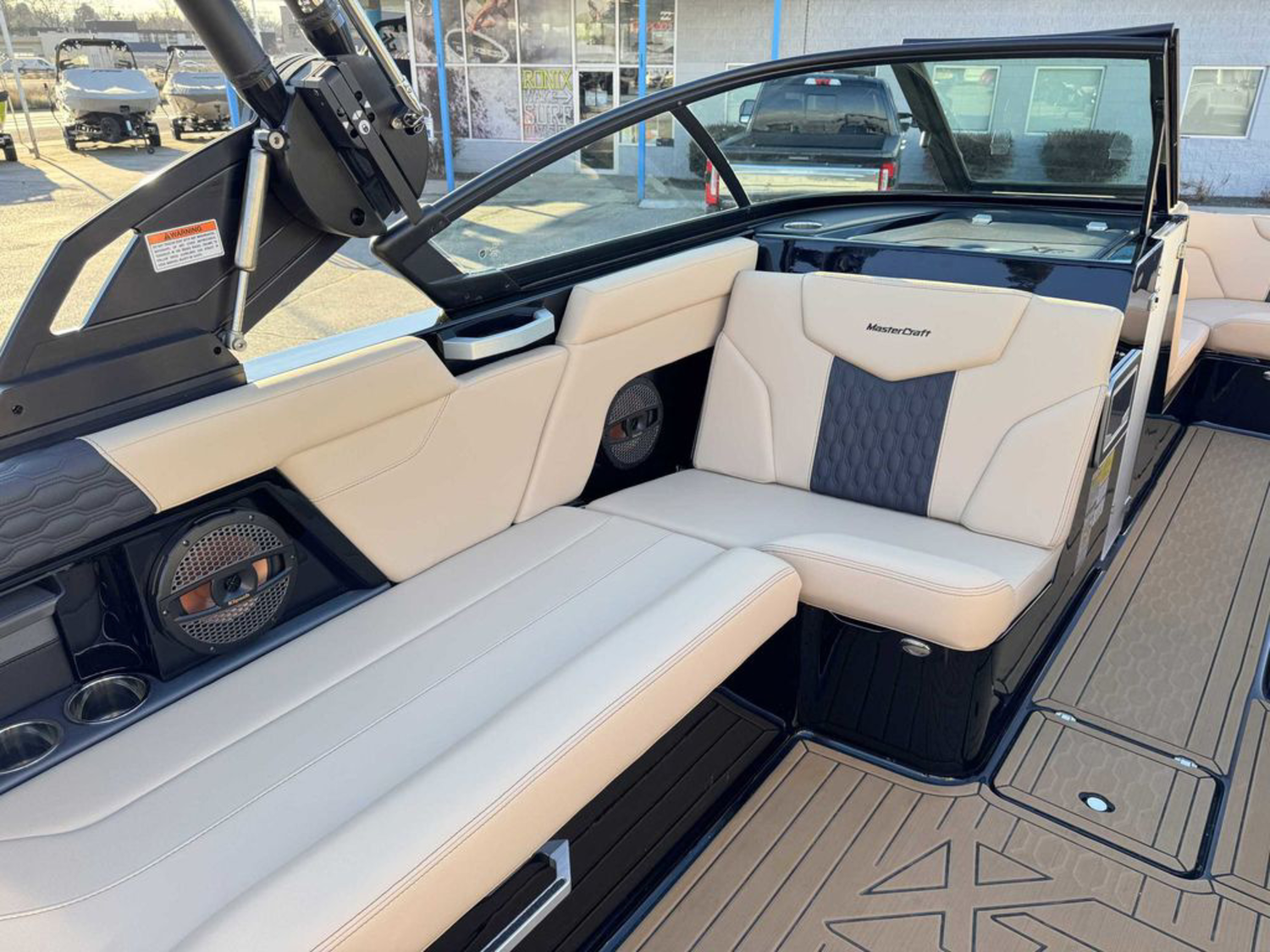 2025 Mastercraft XT23