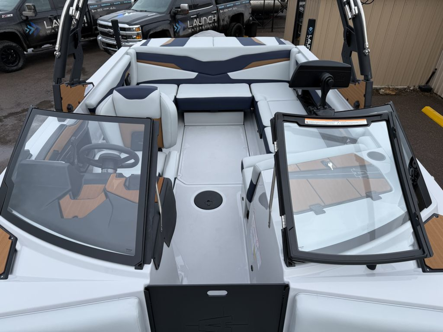 2026 Axis Wake Research T220