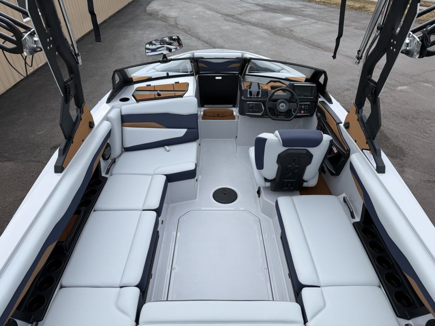 2026 Axis Wake Research T220