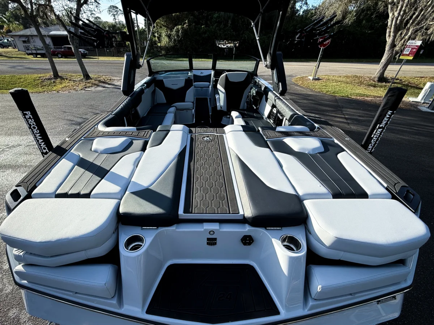 2026 MasterCraft XT24 